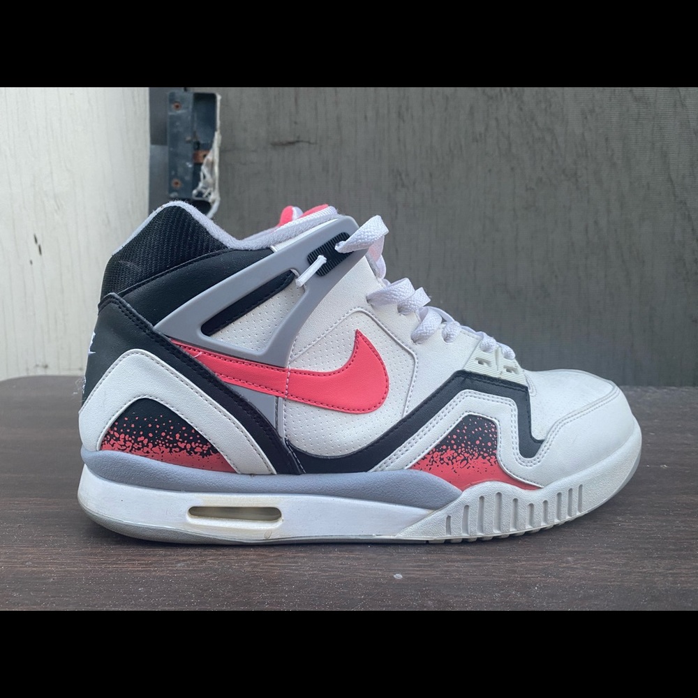 Nike Air Tech Challenge Size 12